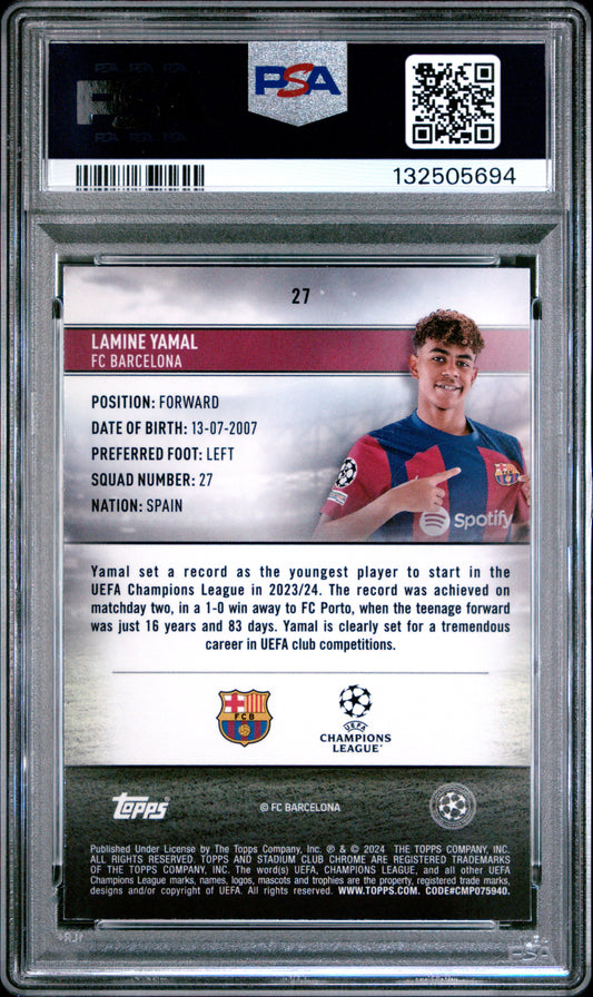 Lamine Yamal 2023-24 Stadium Chrome #27 Royal Blue Refractor Rookie 112/175 PSA 10